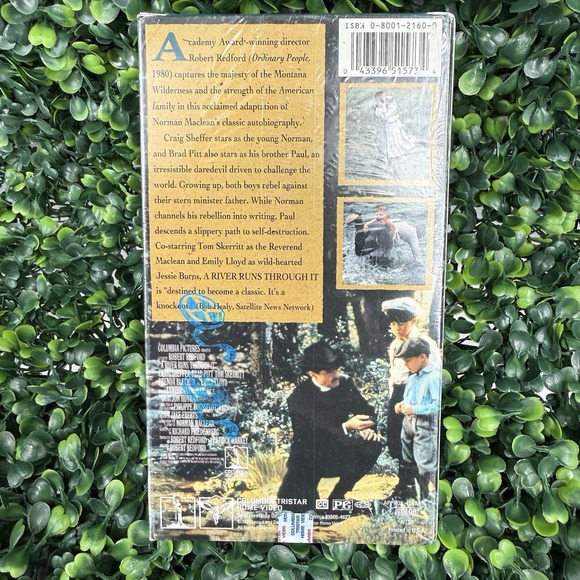 A River Runs Through It VHS 1993 Closed Captioned New Sealed - Picture 2 of 4